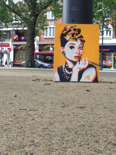 Audrey Hepburn Graffiti - Magna Canvas